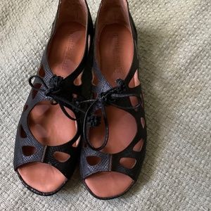 Gentle Souls Shoes 9.5